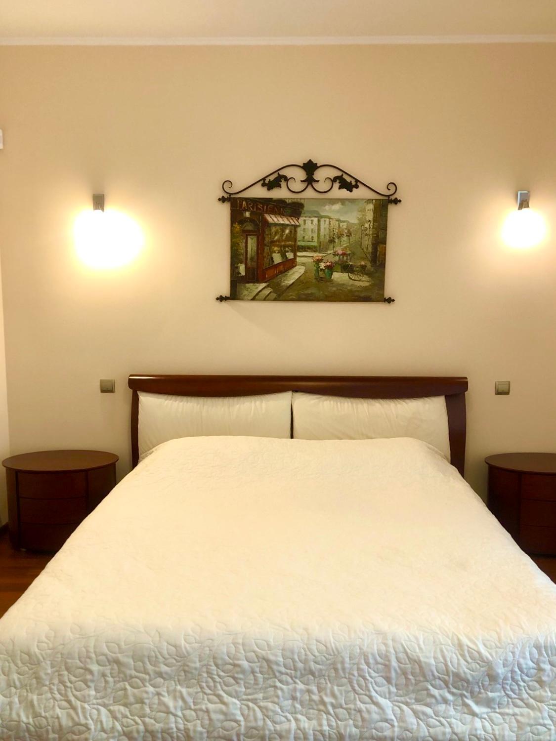 Helen Hotel ムィコラーイウ エクステリア 写真