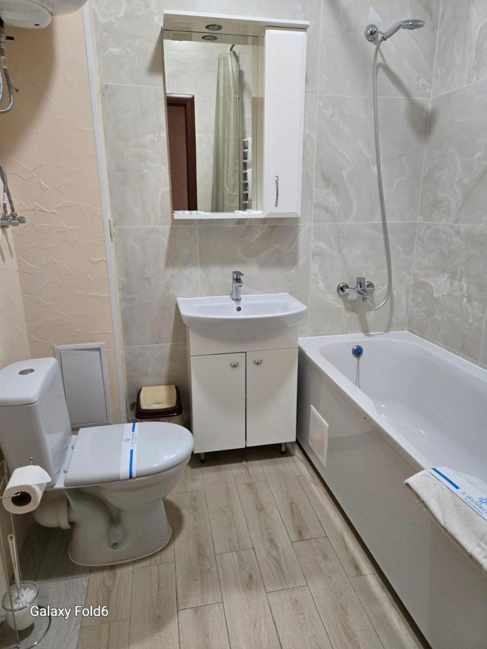 Helen Hotel ムィコラーイウ 部屋 写真