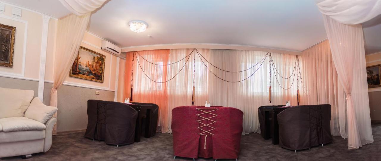 Helen Hotel ムィコラーイウ エクステリア 写真