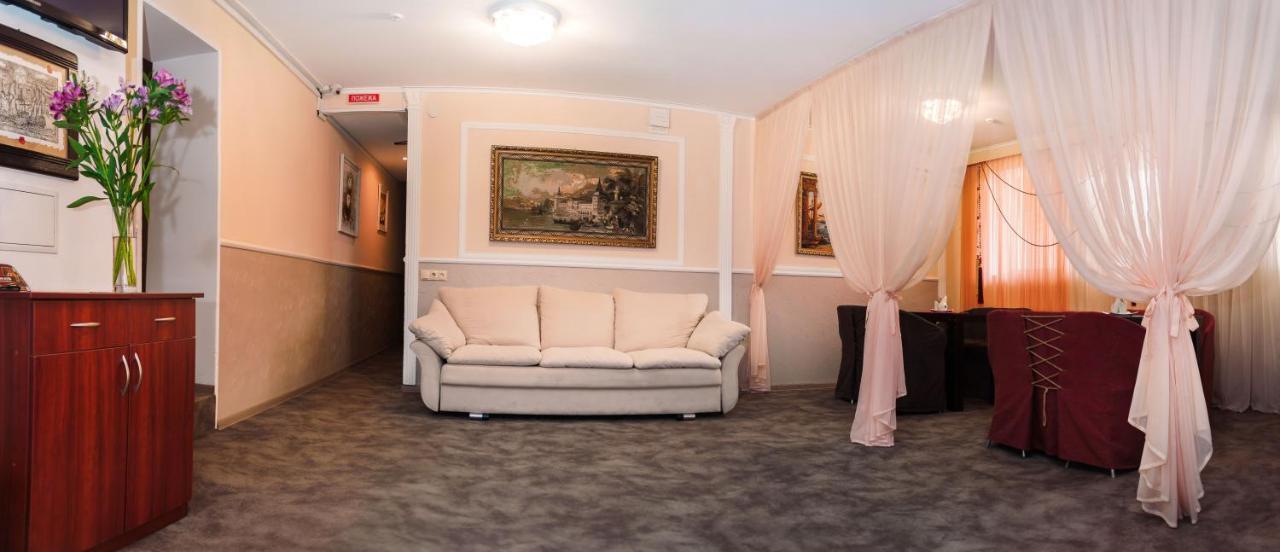Helen Hotel ムィコラーイウ エクステリア 写真