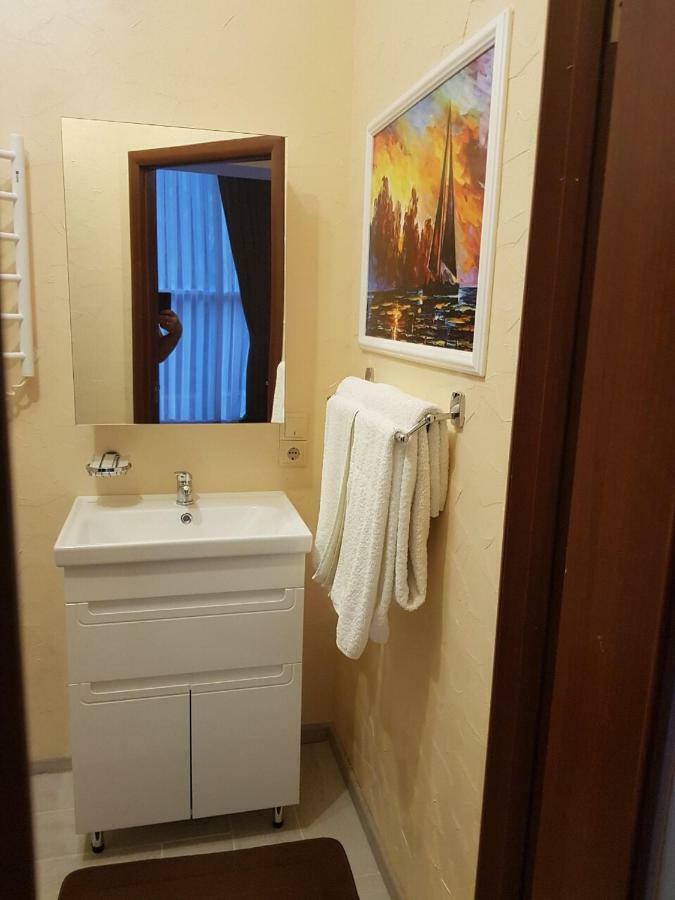 Helen Hotel ムィコラーイウ エクステリア 写真